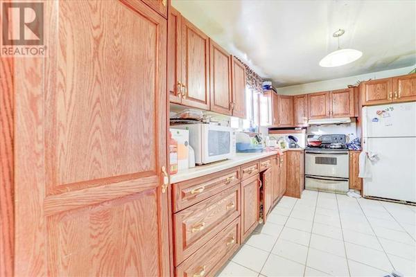 41 Balaclava Dr - 06
