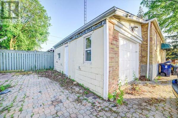 41 Balaclava Dr - 17