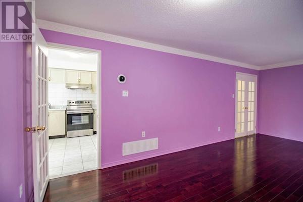 229 Doubtfire Cres - 06