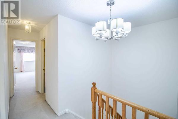 229 Doubtfire Cres - 09