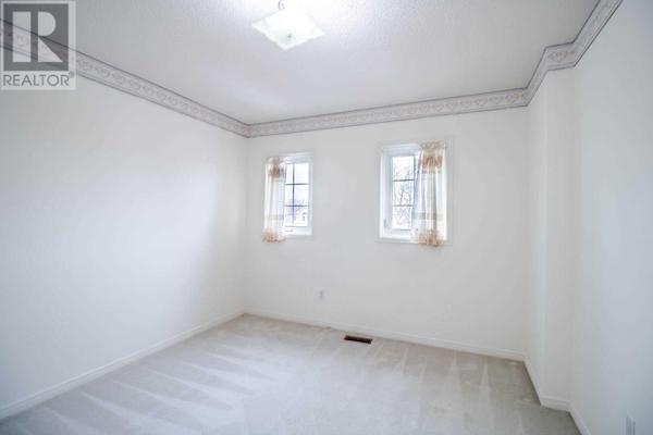 229 Doubtfire Cres - 20