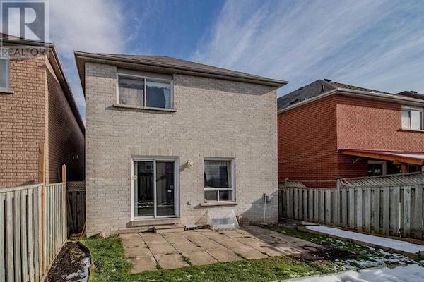 229 Doubtfire Cres - 22
